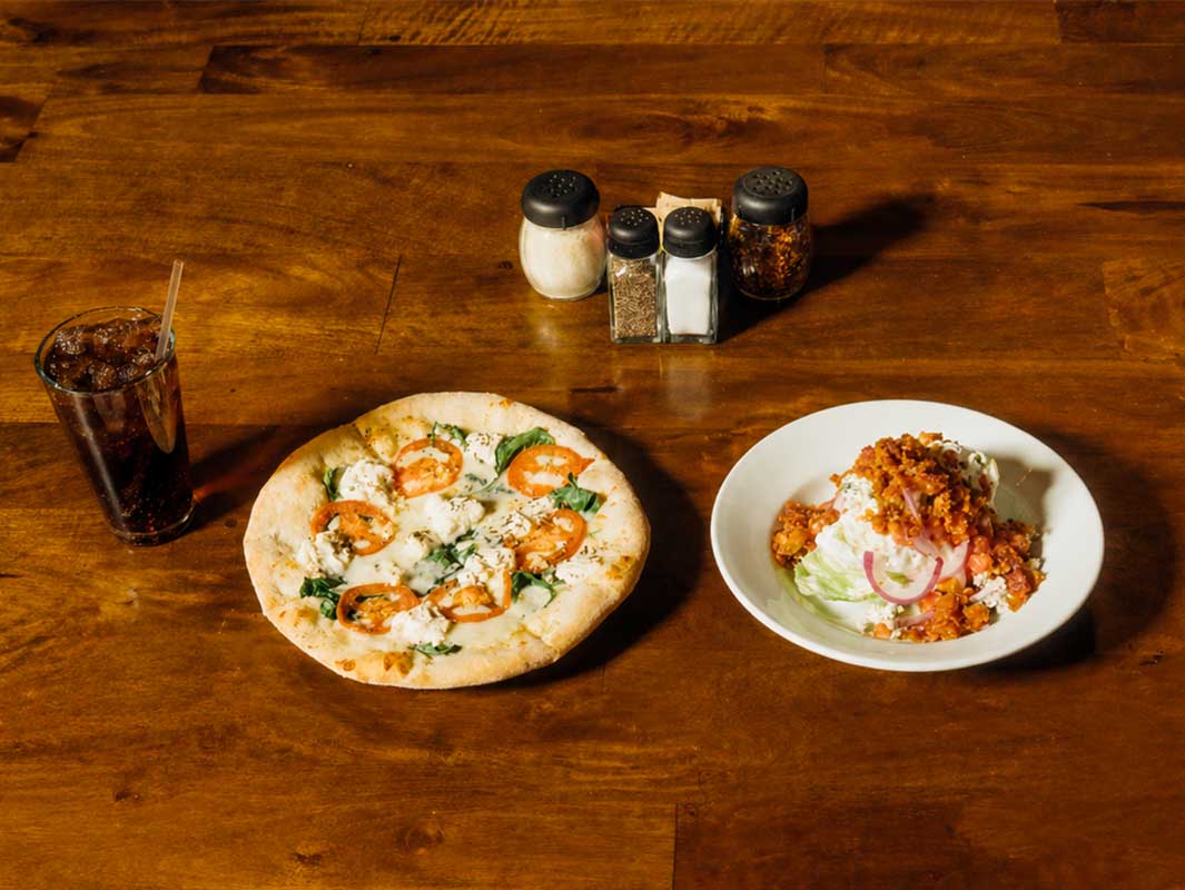 Small pizza with petite salad